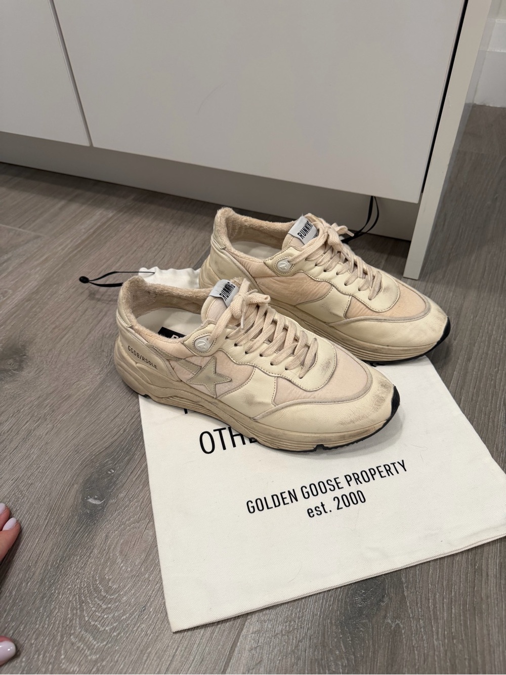 Golden Goose Women's Beige Cream Platform Sneakers with Star Detail - Picture 2 of 5